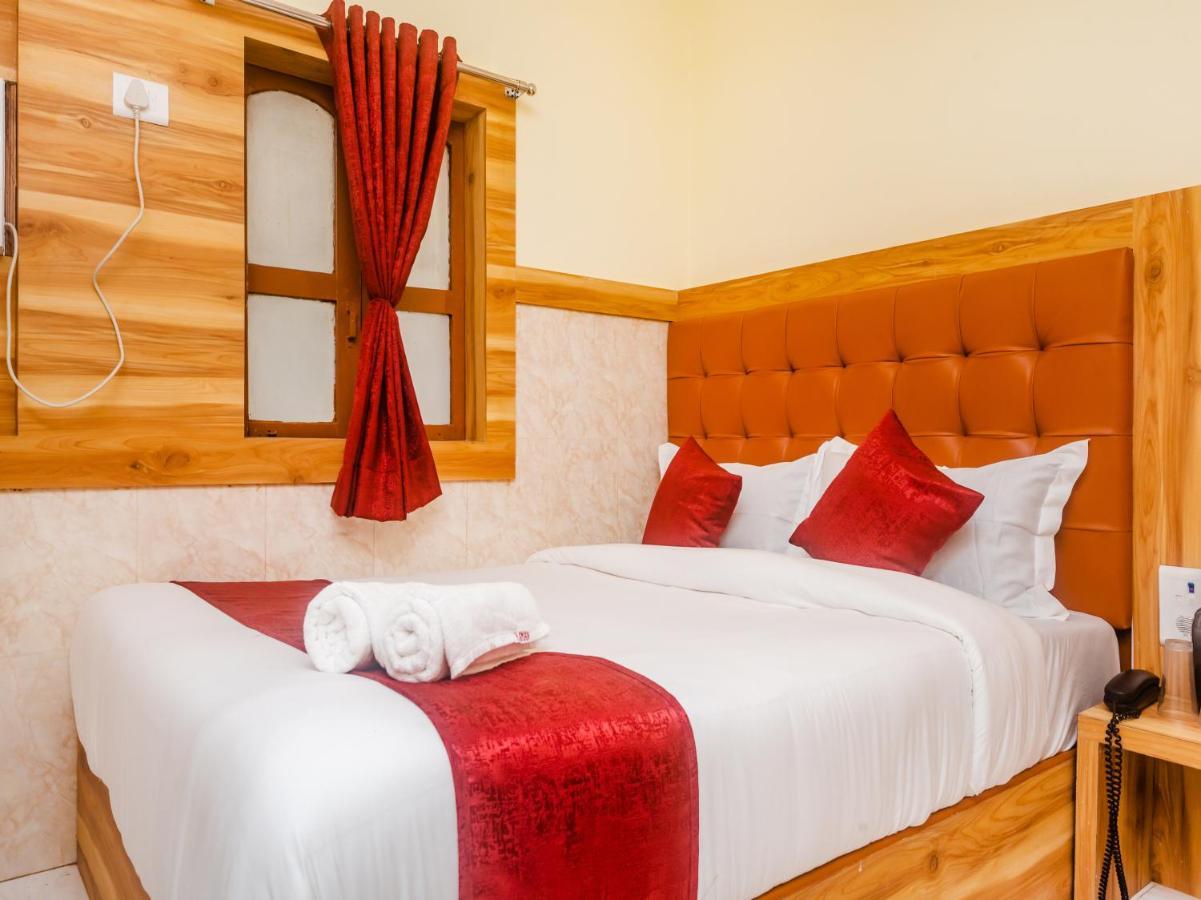 Aman Hotel Near Cst مومباي المظهر الخارجي الصورة
